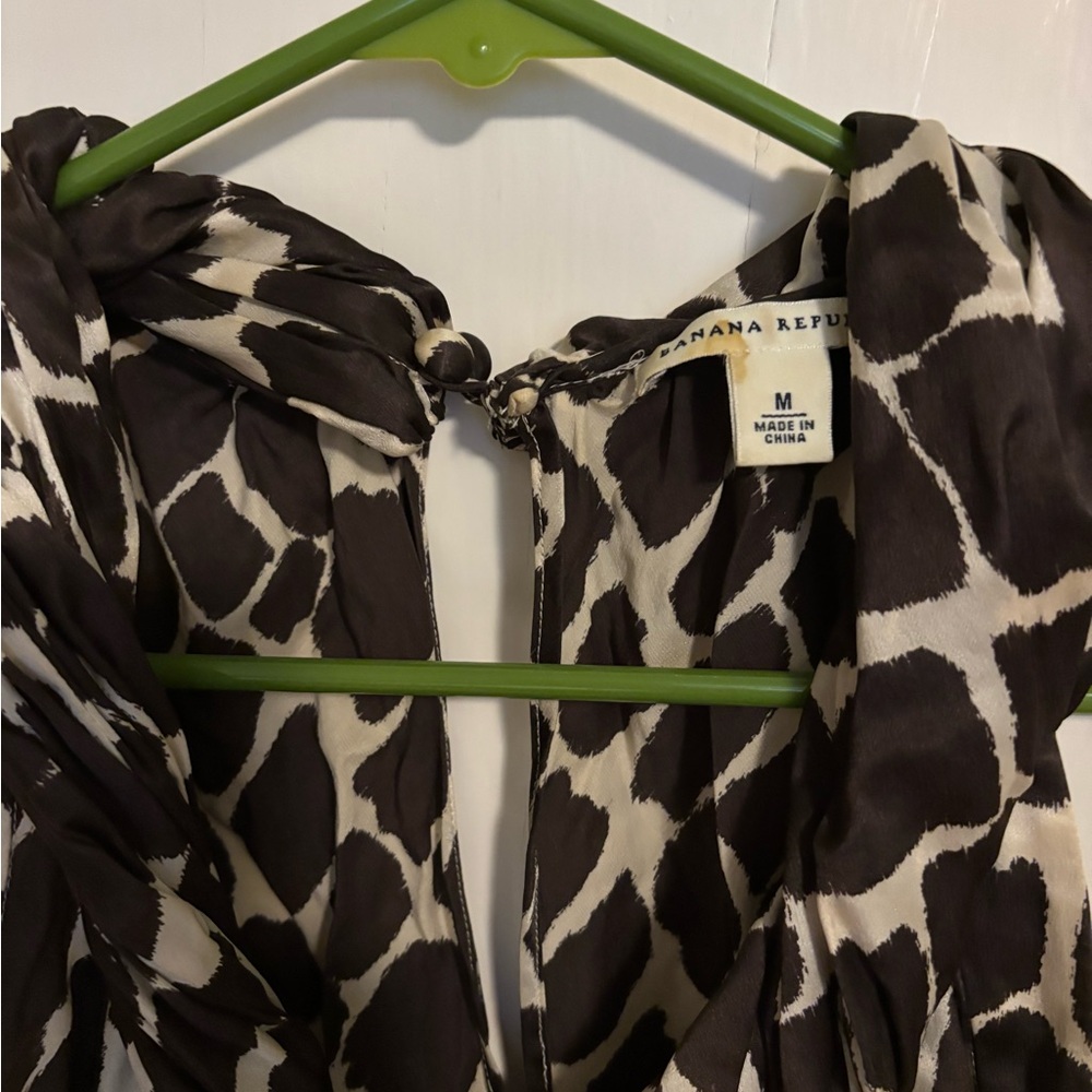 Banana Republic Black and Cream Patterned Top